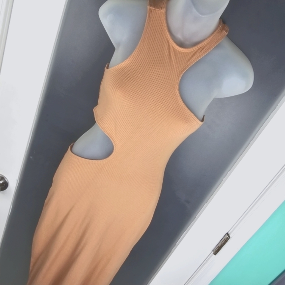 NWT Abercrombie & Fitch | Cut Out Asymmetric MIDI Dress XSp - Picture 5 of 14